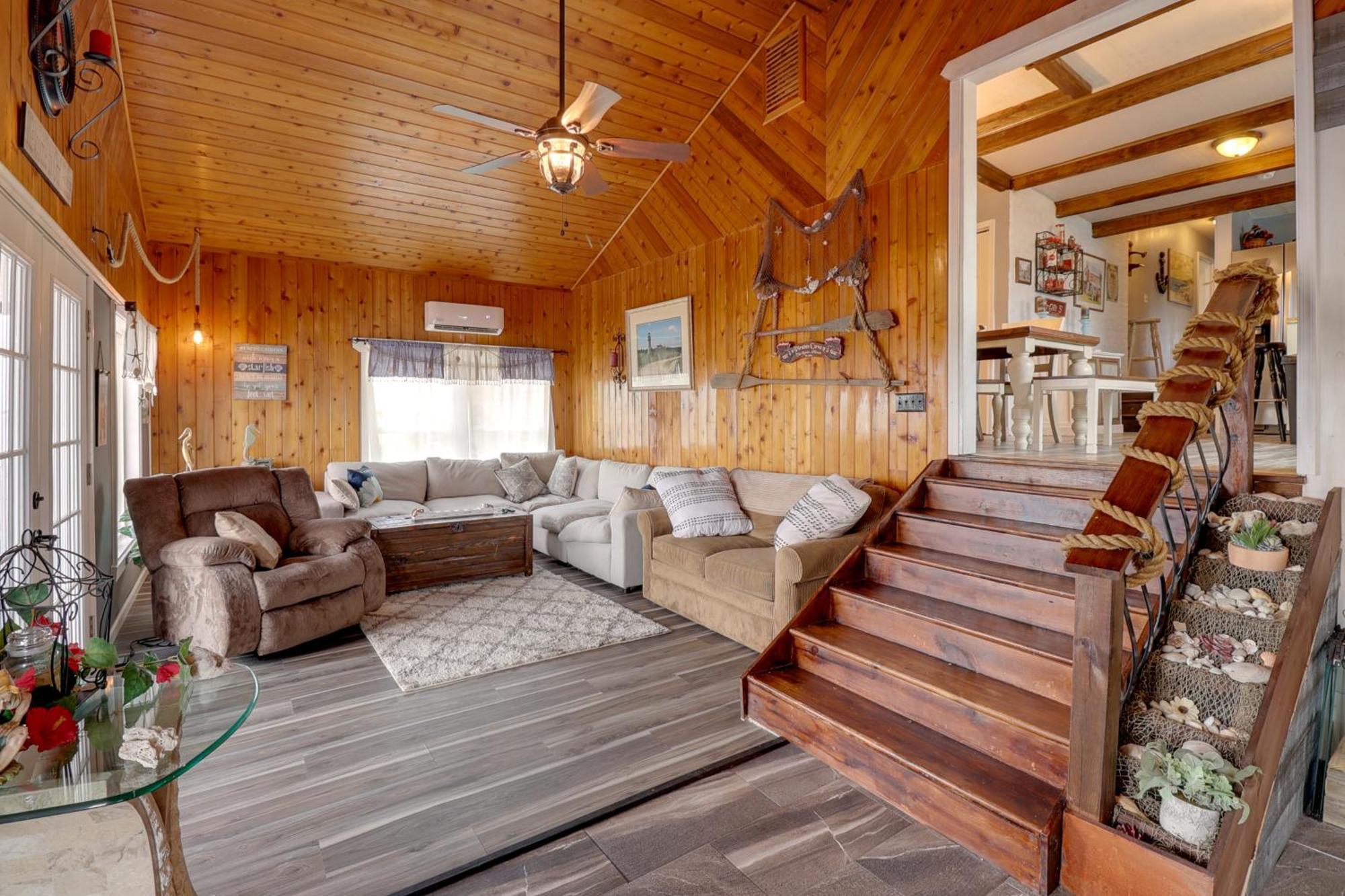 Oceanfront Milford Home With View And Boat Access Zewnętrze zdjęcie